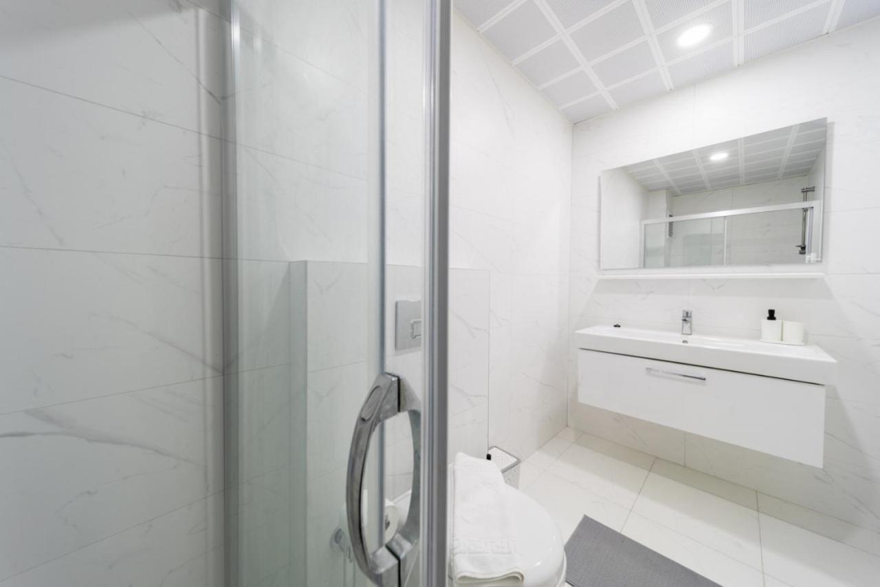 Apartmán Central Flat With Balcony Near Sea In Muratpasa Antalya Exteriér fotografie